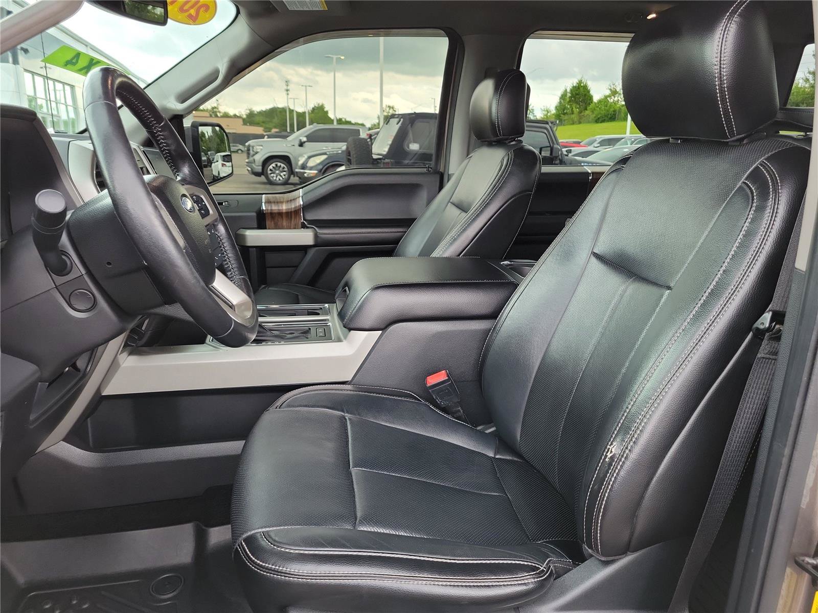 Used 2018 Ford F150 Lariat w/ Equipment Group 502A Luxury AWD/4WD image 16