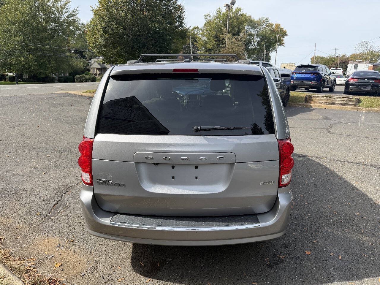 Used 2013 Dodge Grand Caravan Crew w/ Driver Convenience Group FWD image 6