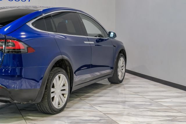 Used 2016 Tesla Model X 90D AWD/4WD image 14