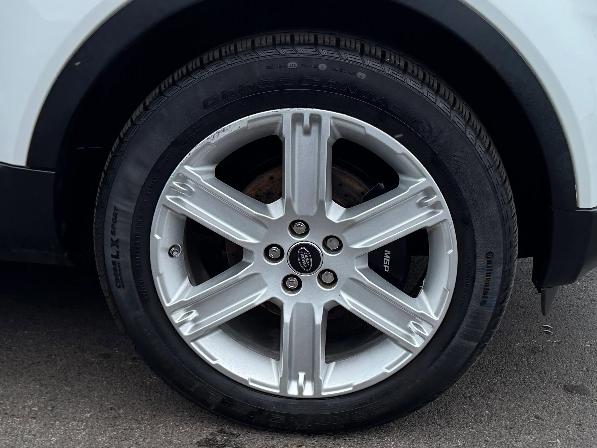 Used 2013 Land Rover Range Rover Evoque Pure Premium image 11