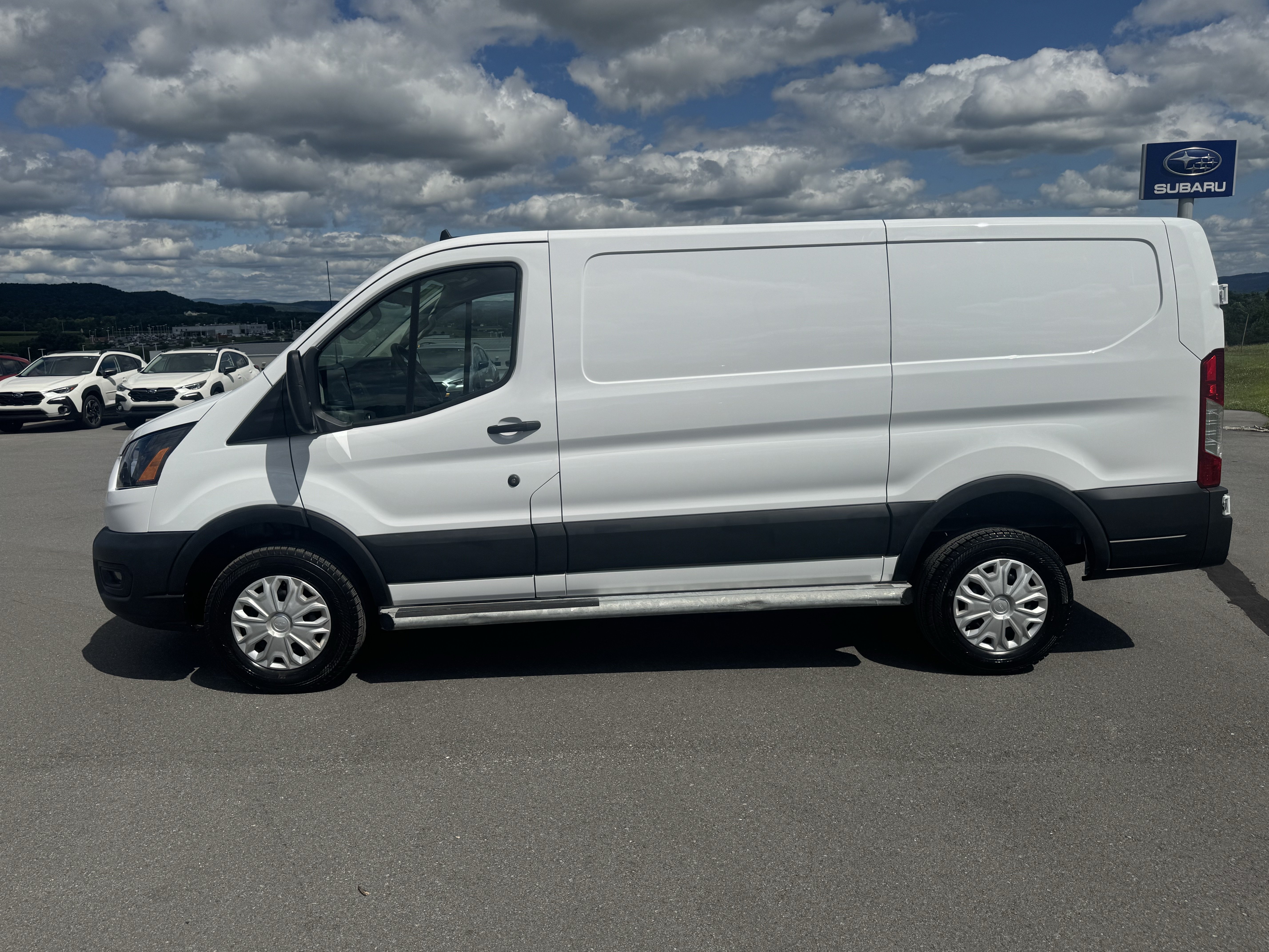 Used 2025 Ford Transit 250 Low Roof w/ Exterior Upgrade Package RWD image 7