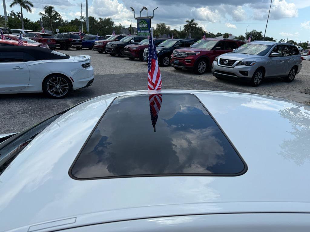 Used 2014 Mercedes-Benz E 350 Sedan image 5