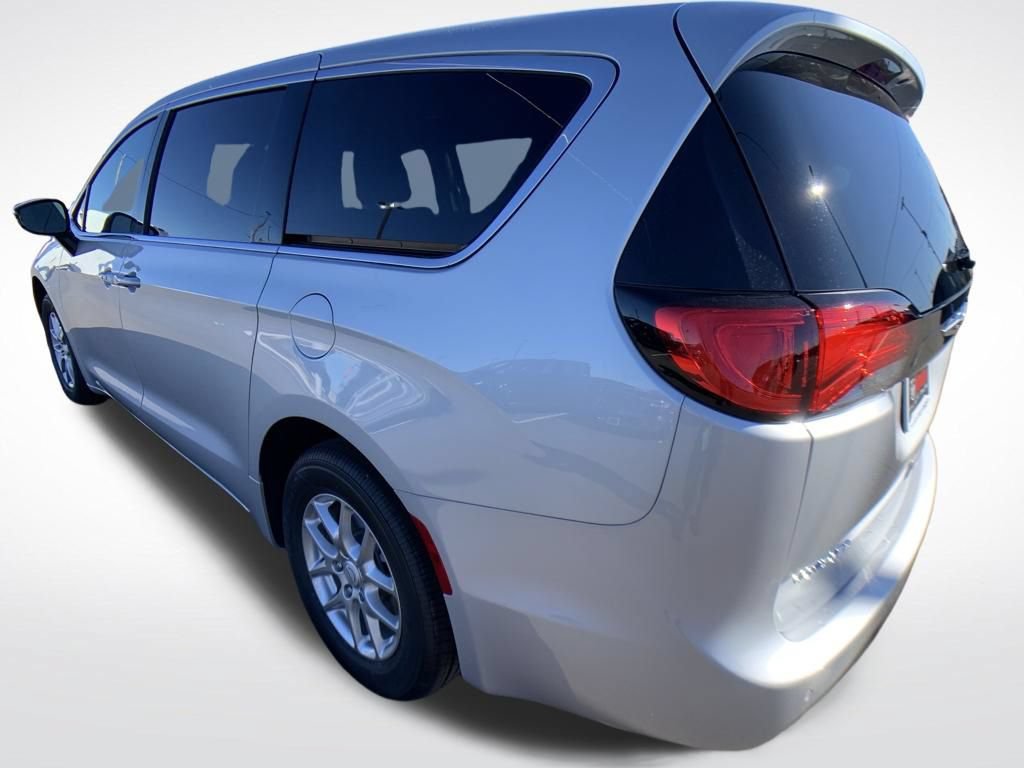 New 2026 Chrysler Voyager LX FWD image 3
