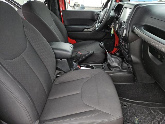 Used 2015 Jeep Wrangler Sport image 28