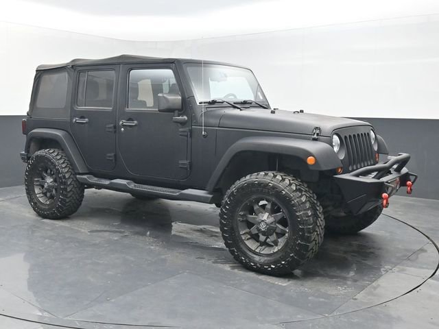 Used 2012 Jeep Wrangler Unlimited Sahara AWD/4WD image 7