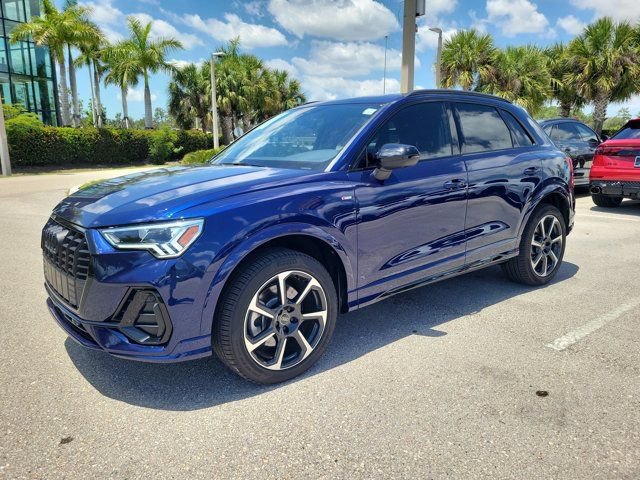 Certified 2025 Audi Q3 2.0T Premium Plus w/ Premium Plus Package AWD/4WD image 4