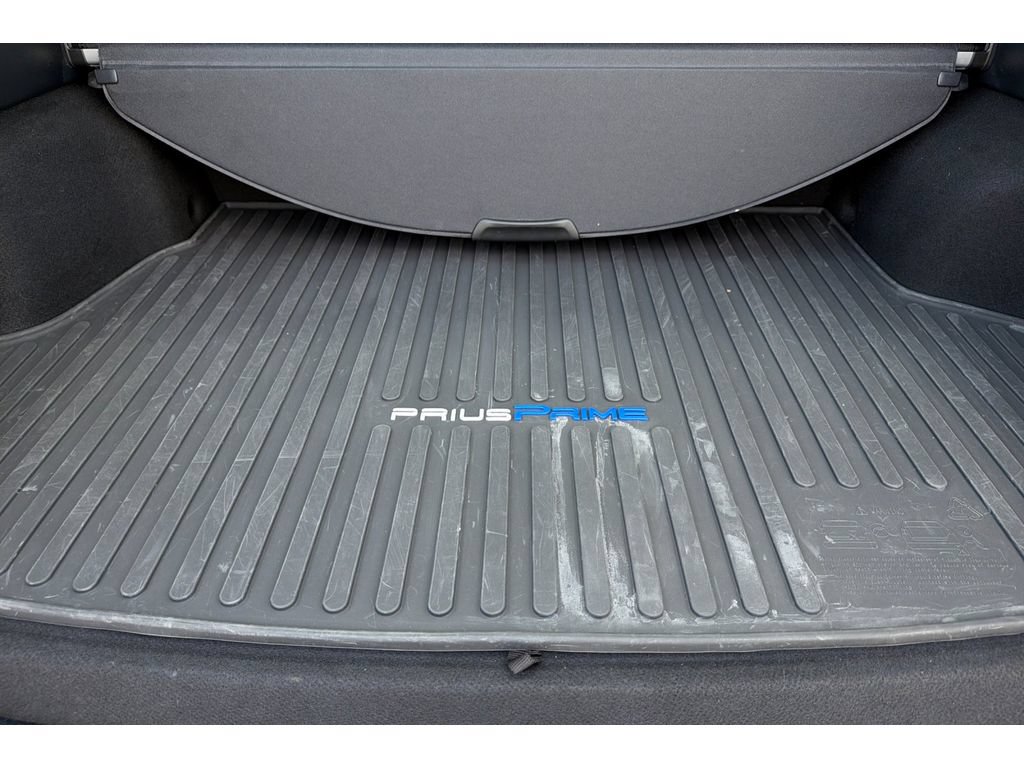 Certified 2022 Toyota Prius Prime LE FWD image 16