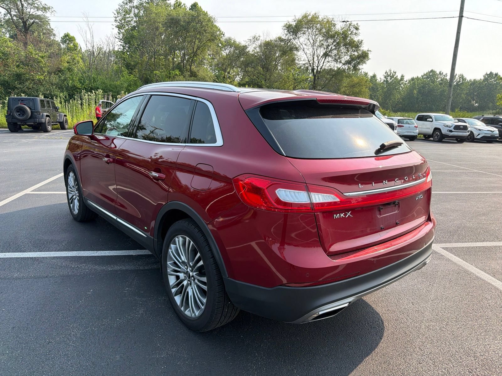 Used 2018 Lincoln MKX Reserve w/ Driver Assistance Package AWD/4WD image 5