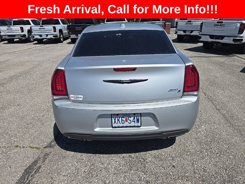Used 2019 Chrysler 300 S RWD image 22