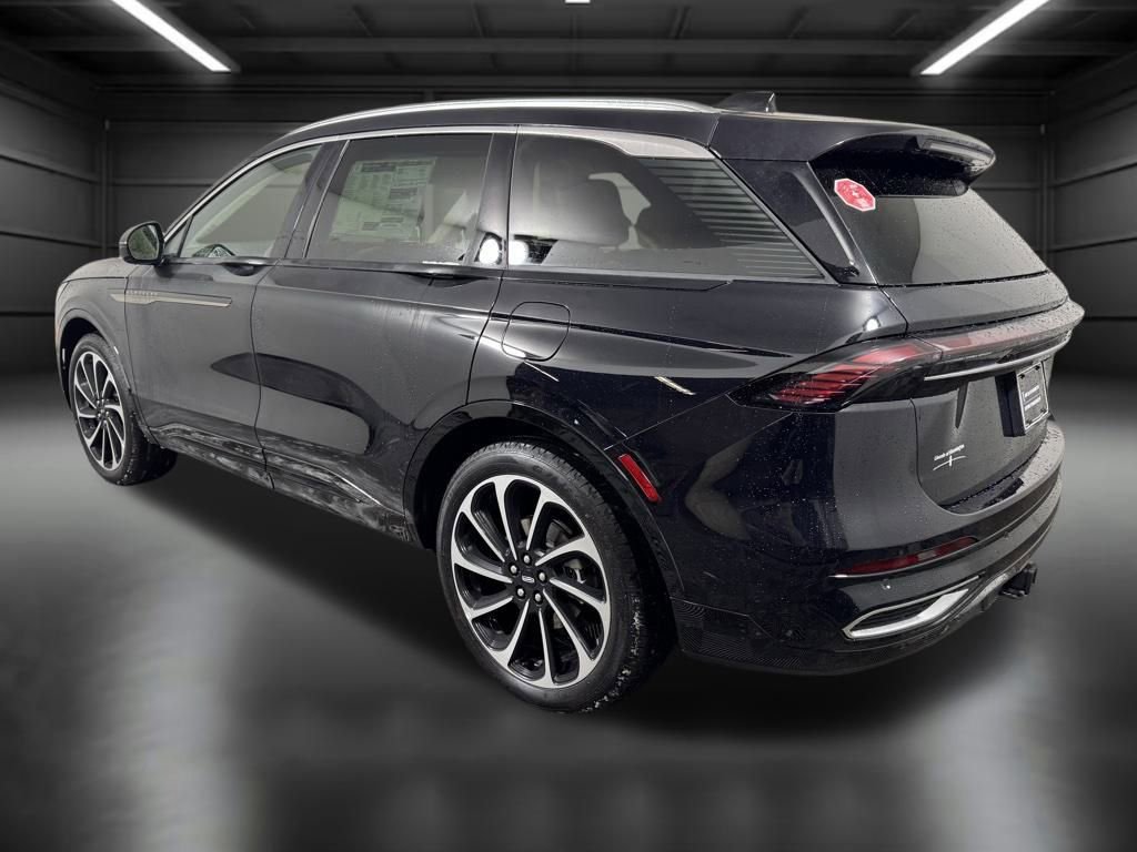 New 2026 Lincoln Nautilus Black Label image 4