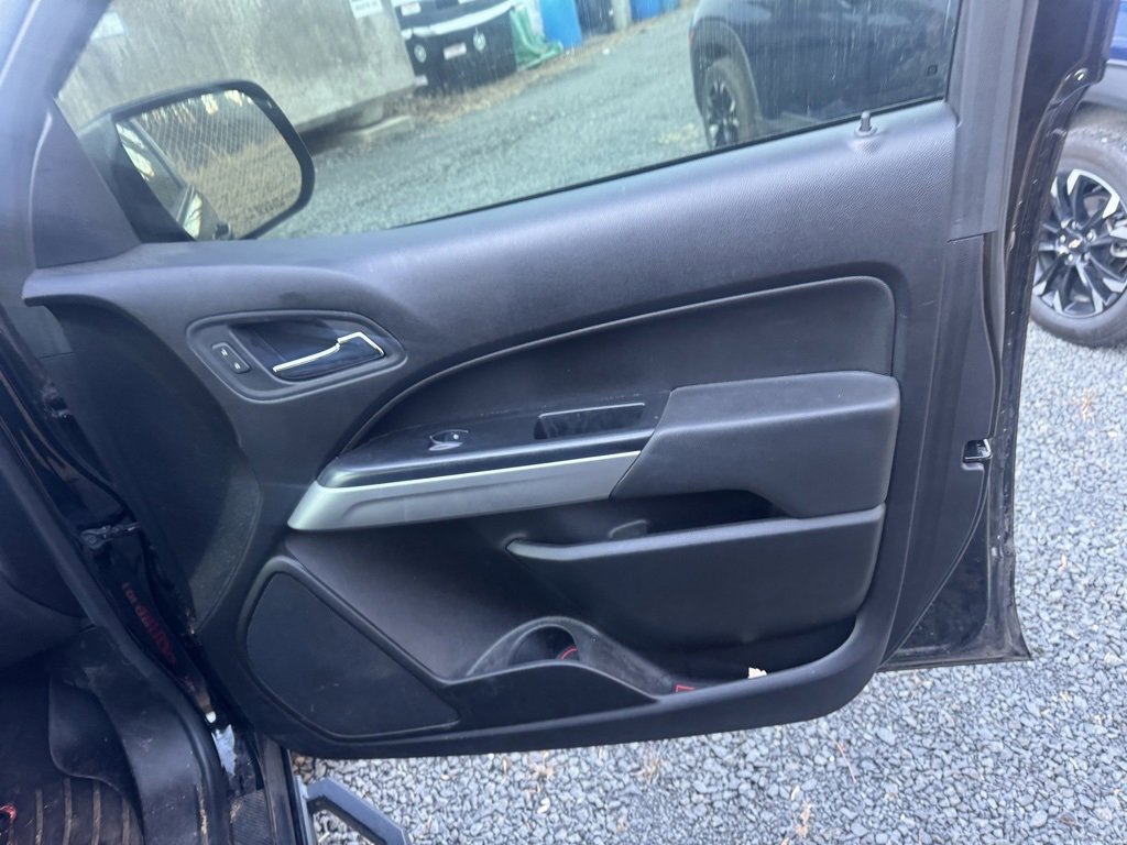 Used 2018 Chevrolet Colorado LT w/ Redline Special Edition image 54