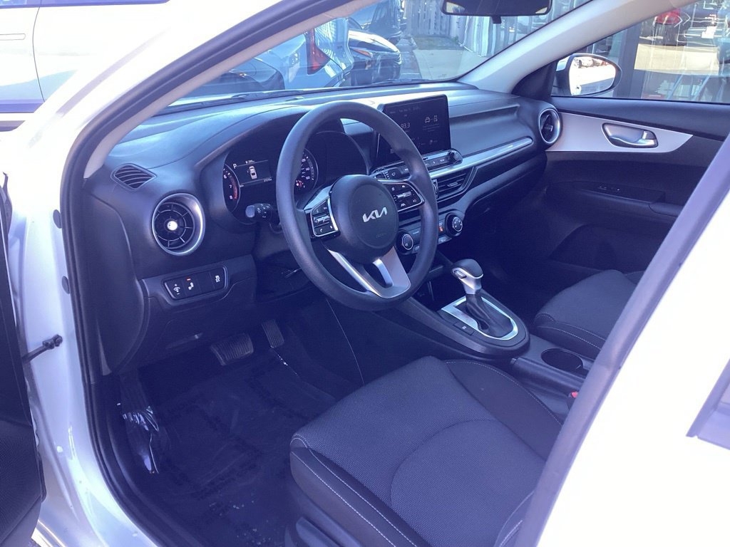 Used 2023 Kia Forte LXS w/ LXS Technology Package FWD image 13
