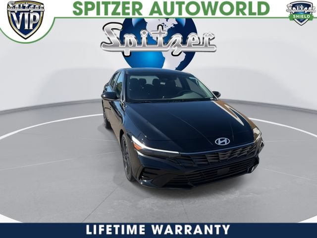 New 2026 Hyundai Elantra SEL Sport Premium FWD image 2