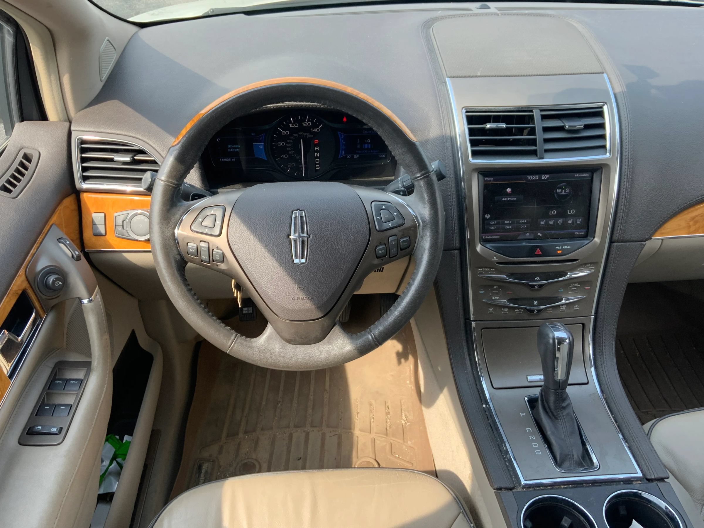 Used 2013 Lincoln MKX FWD image 10