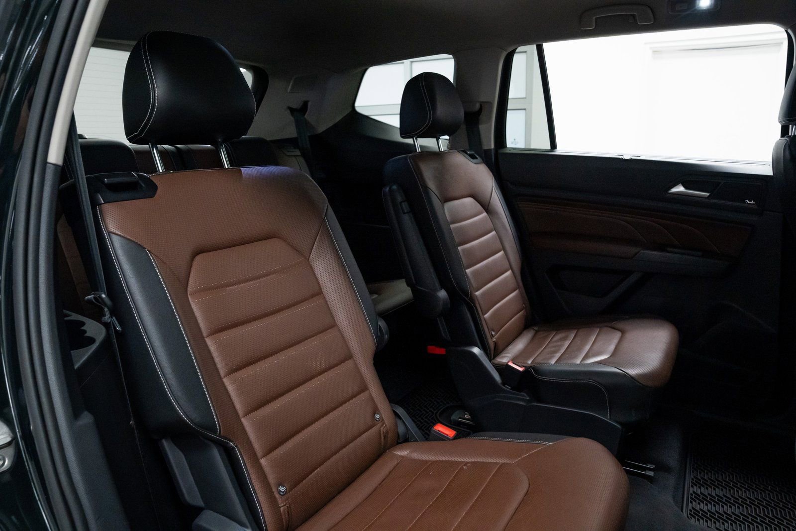 Used 2021 Volkswagen Atlas SEL Premium w/ Atlas Adventure Package image 23