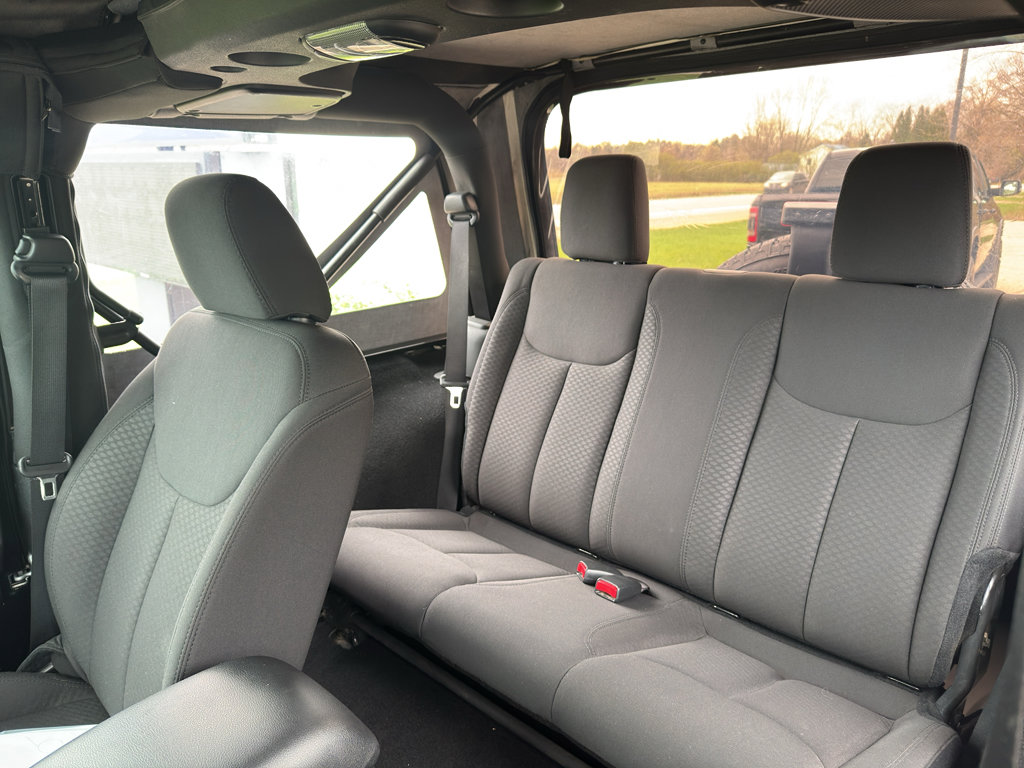 Used 2017 Jeep Wrangler Sport AWD/4WD image 25