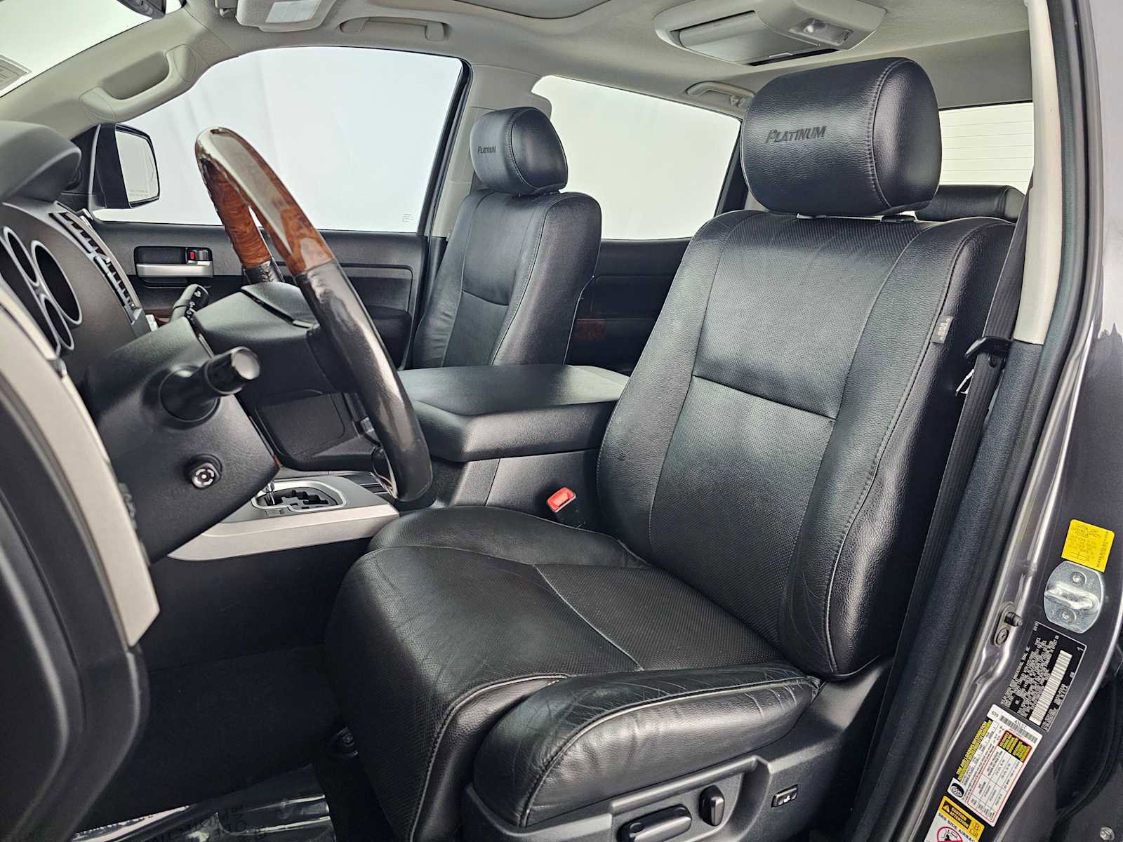 Used 2011 Toyota Tundra Limited w/ Platinum Pkg image 21