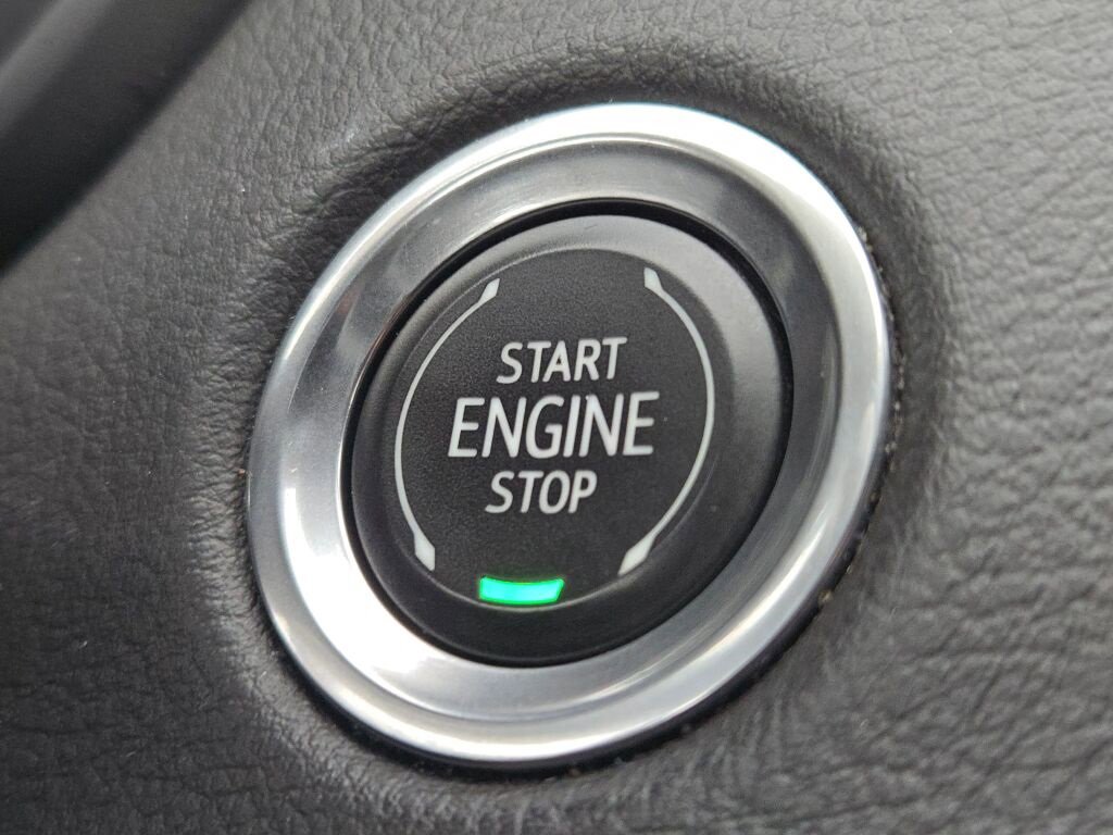 Used 2023 Cadillac XT4 Premium Luxury image 32