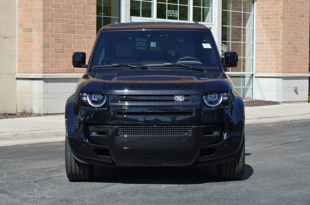 New 2026 Land Rover Defender 110 X-Dynamic SE AWD/4WD image 4