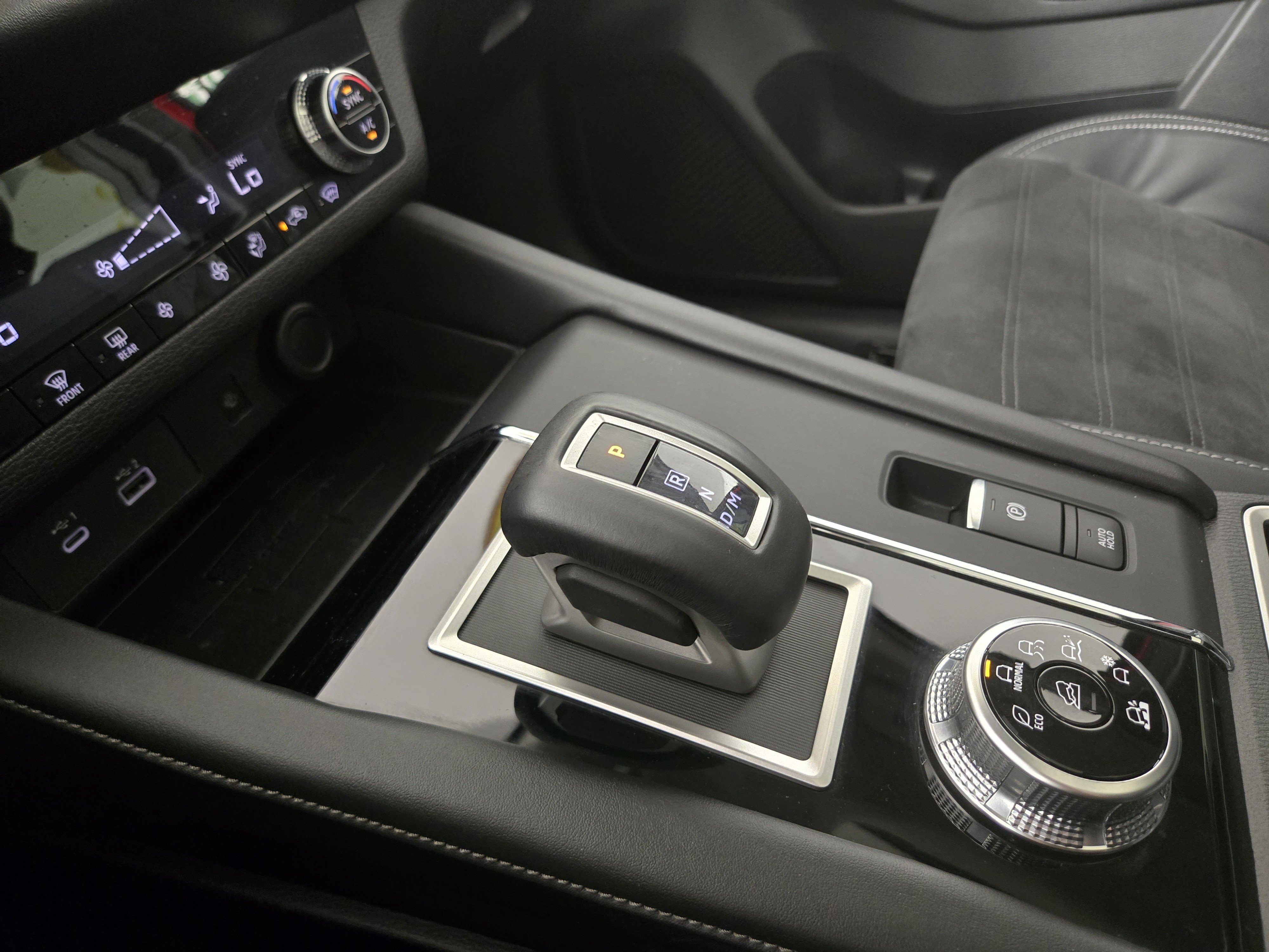 Used 2022 Mitsubishi Outlander SE AWD/4WD image 24