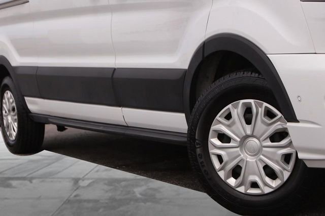 Used 2023 Ford Transit 350 XLT image 3