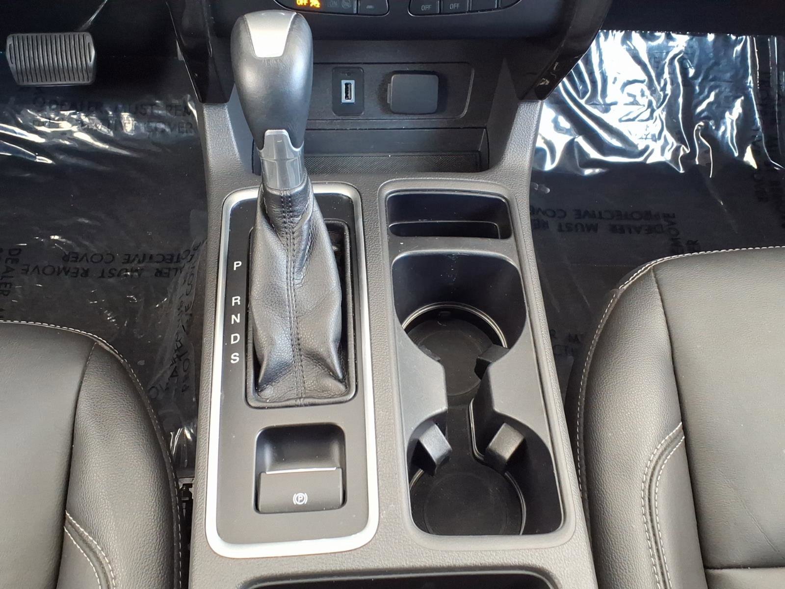 Used 2018 Ford Escape Titanium w/ Ford Safe & Smart Package FWD image 25