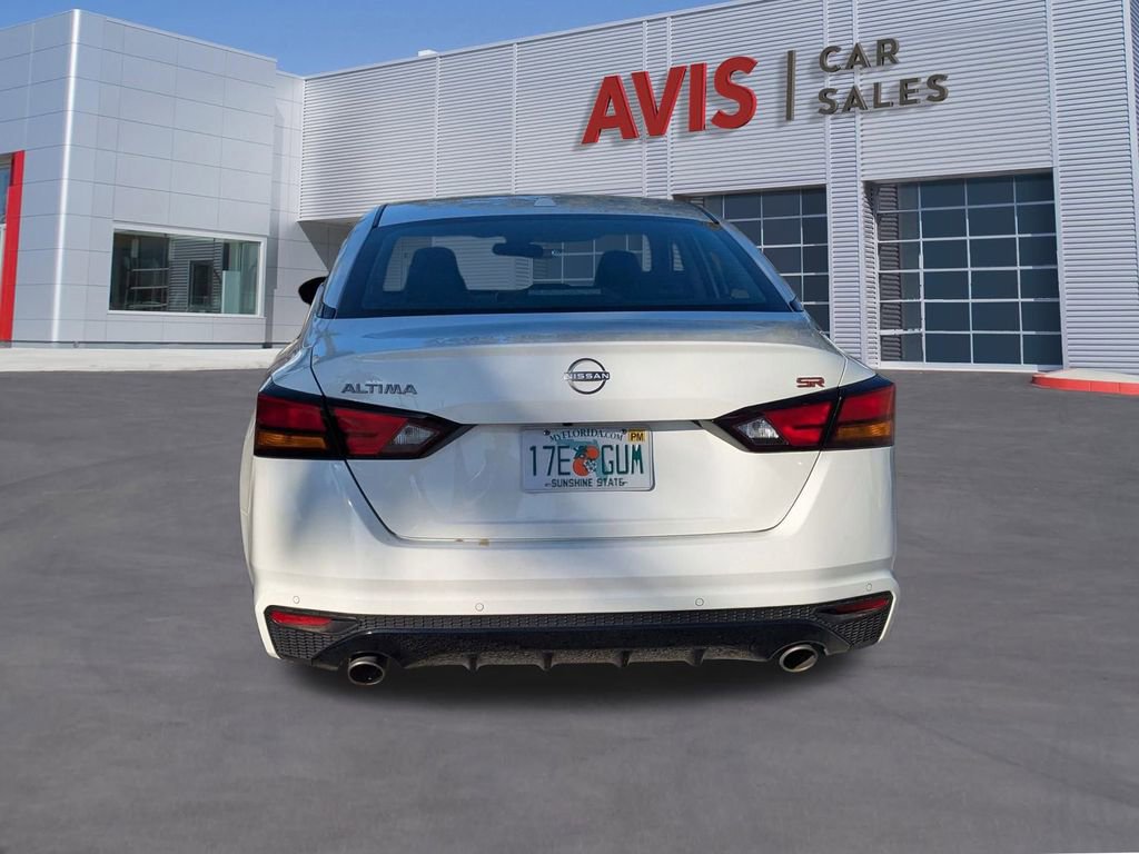 Used 2025 Nissan Altima 2.5 SR image 9