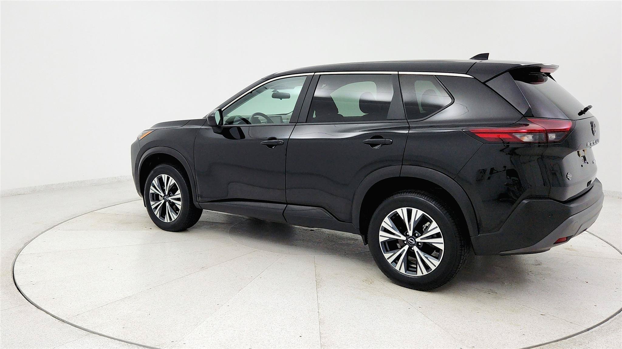 Used 2023 Nissan Rogue SV AWD/4WD image 3