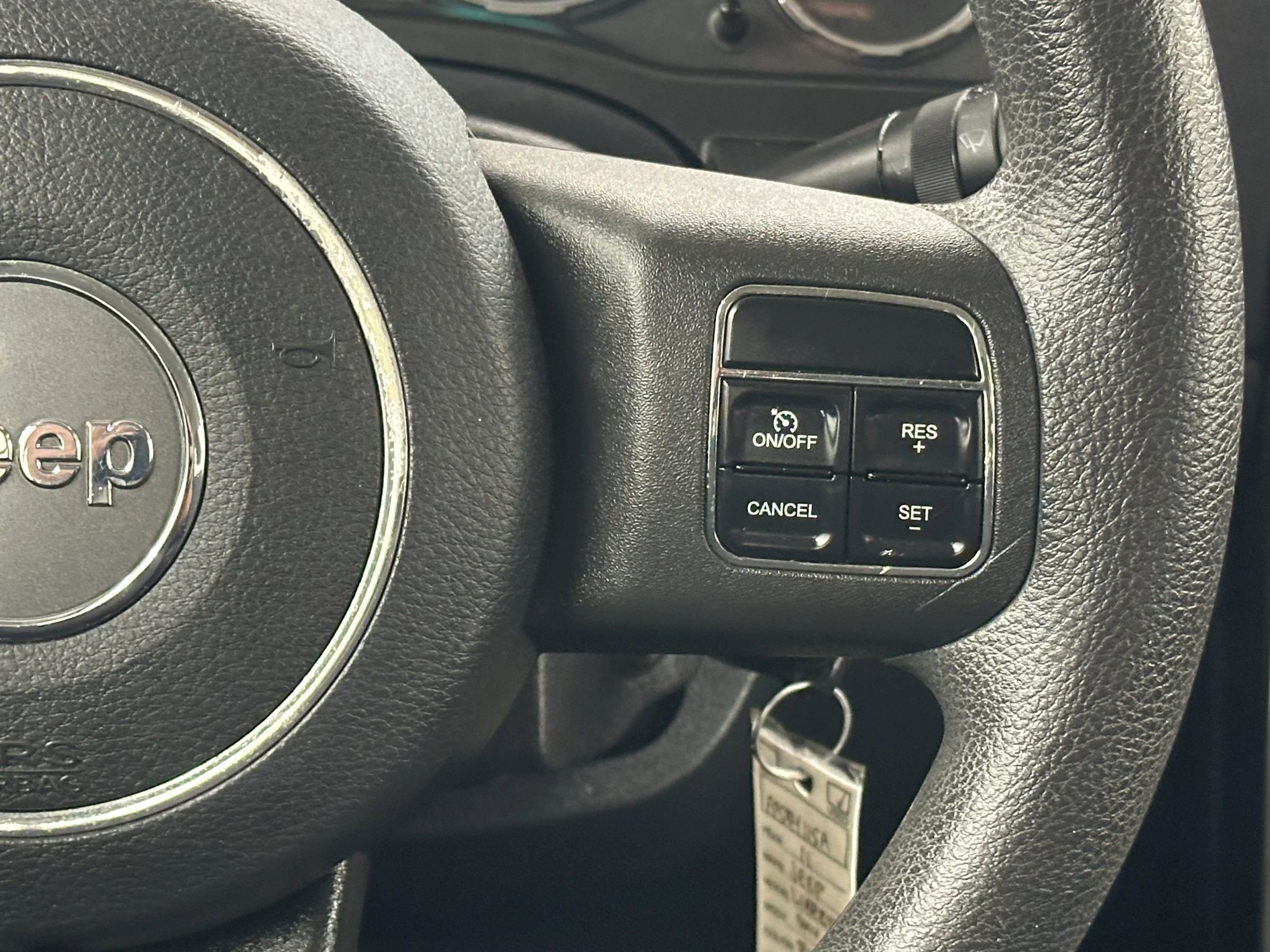 Used 2011 Jeep Liberty Sport image 22