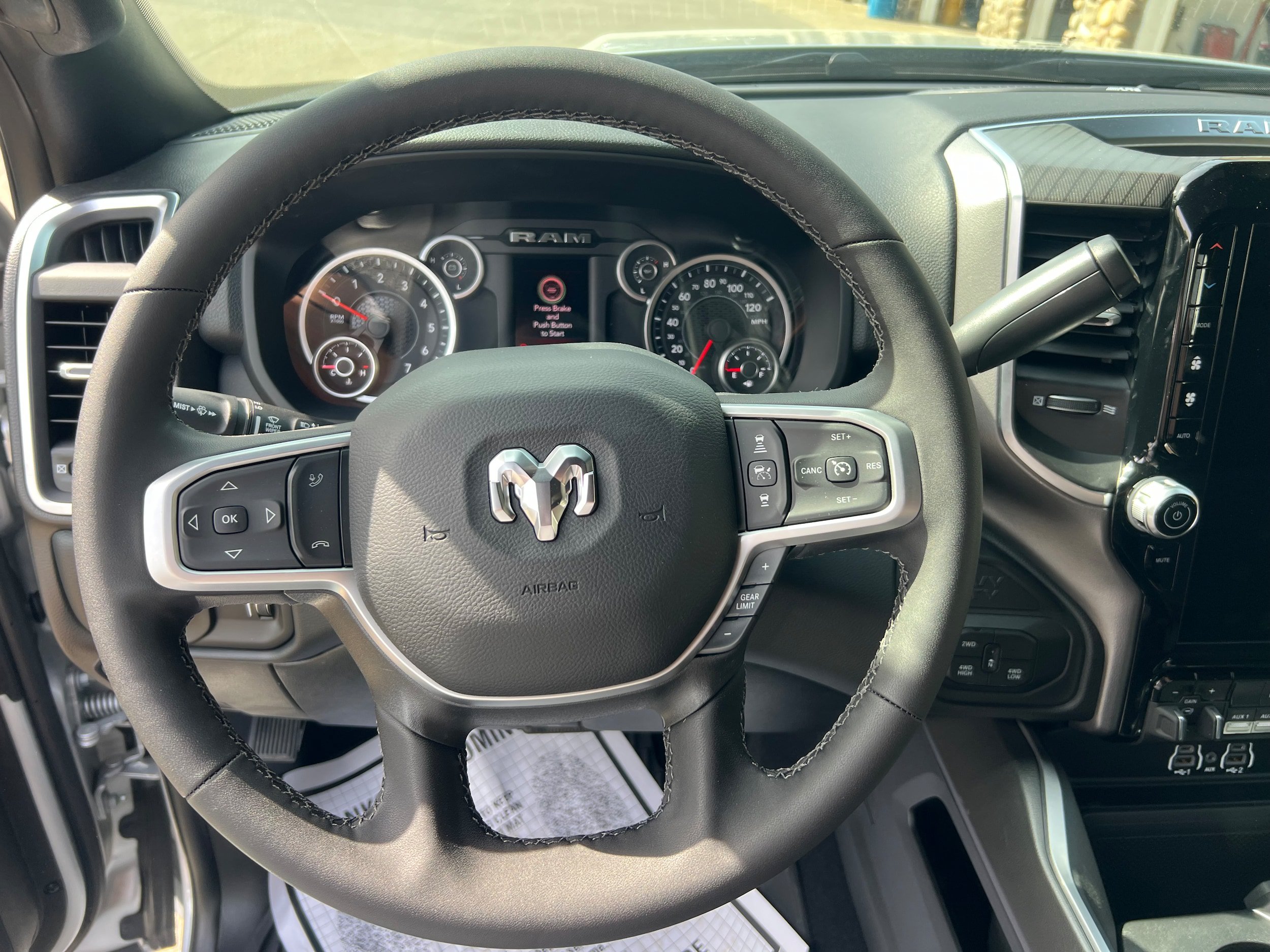 New 2026 RAM 2500 Big Horn AWD/4WD image 13