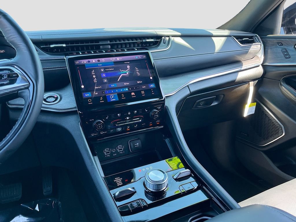 Certified 2025 Jeep Grand Cherokee Overland w/ Adv Protech Group III image 25