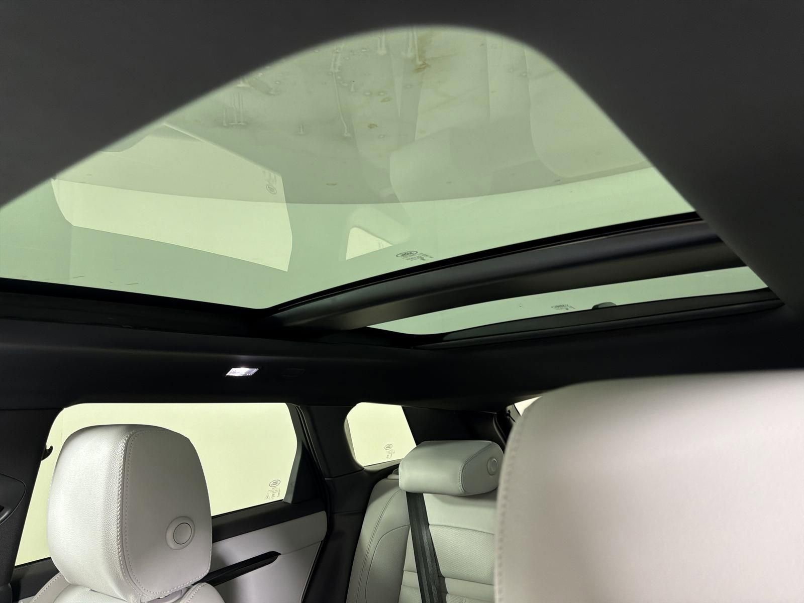 New 2026 Land Rover Range Rover Evoque S image 9