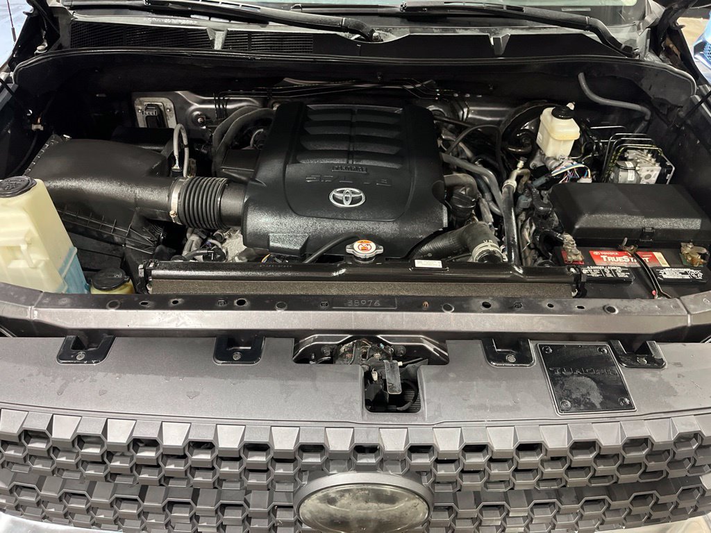 Used 2018 Toyota Tundra SR5 w/ SR5 Upgrade Package AWD/4WD image 9