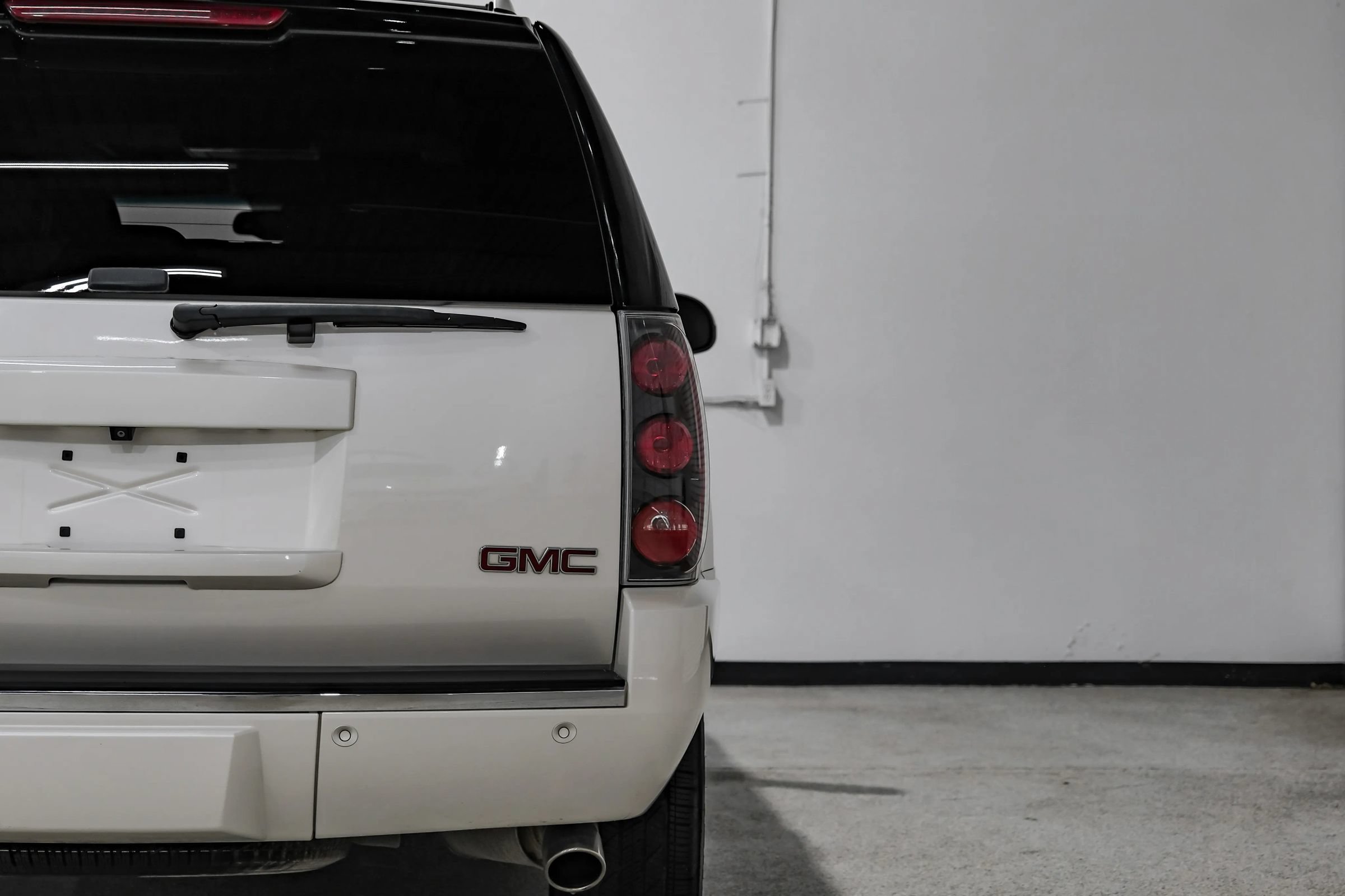 Used 2014 GMC Yukon Denali RWD image 60