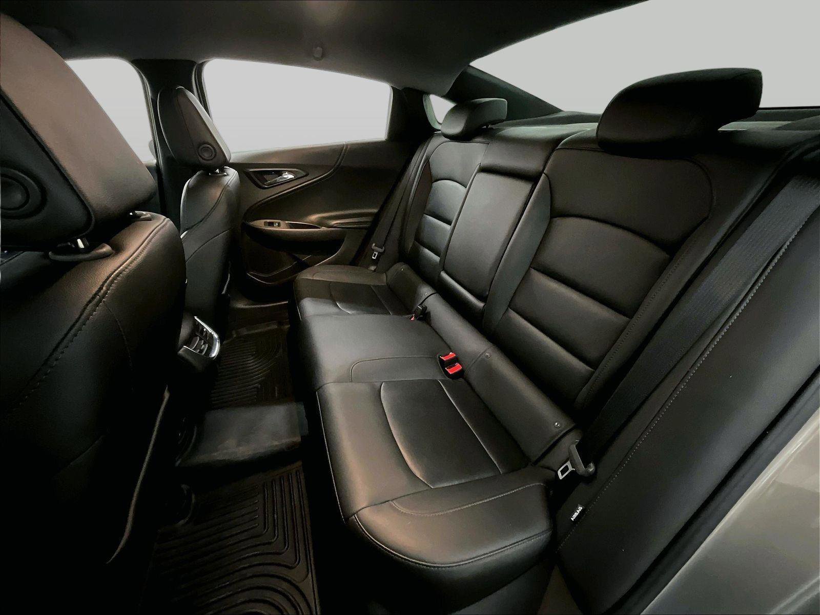 Used 2017 Chevrolet Malibu LT w/ Leather Package image 25