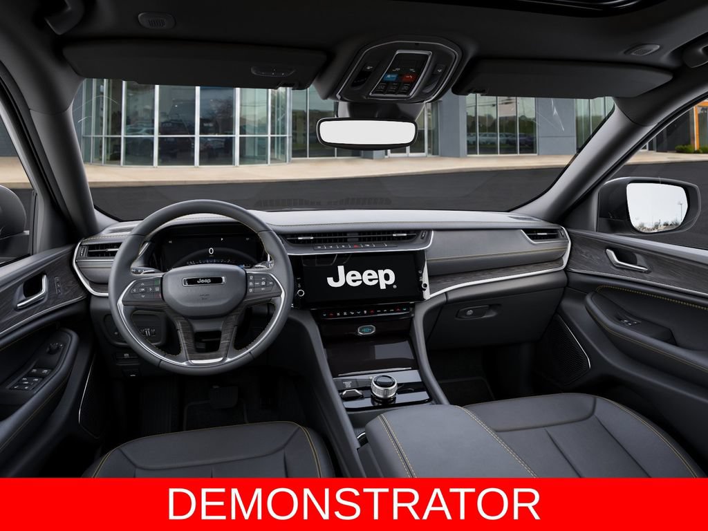 New 2026 Jeep Grand Cherokee Limited AWD/4WD image 14