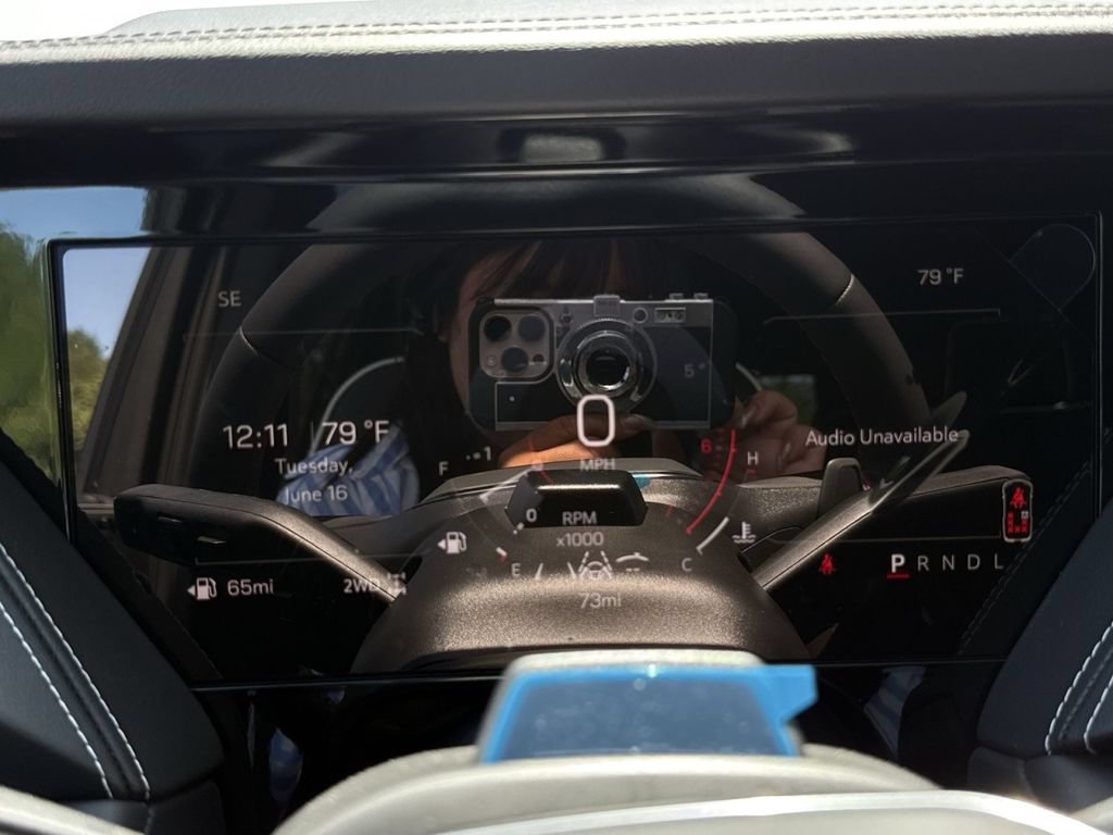 New 2026 GMC Yukon XL AT4 Ultimate AWD/4WD image 17