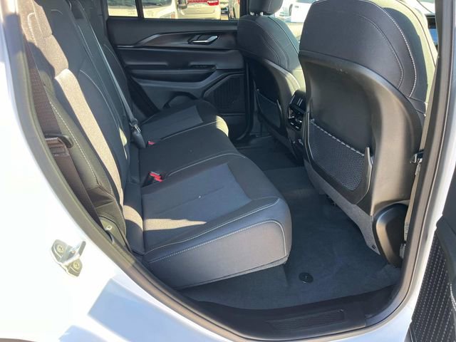 Used 2024 Jeep Grand Cherokee Laredo w/ MOPAR Finishing Package image 10