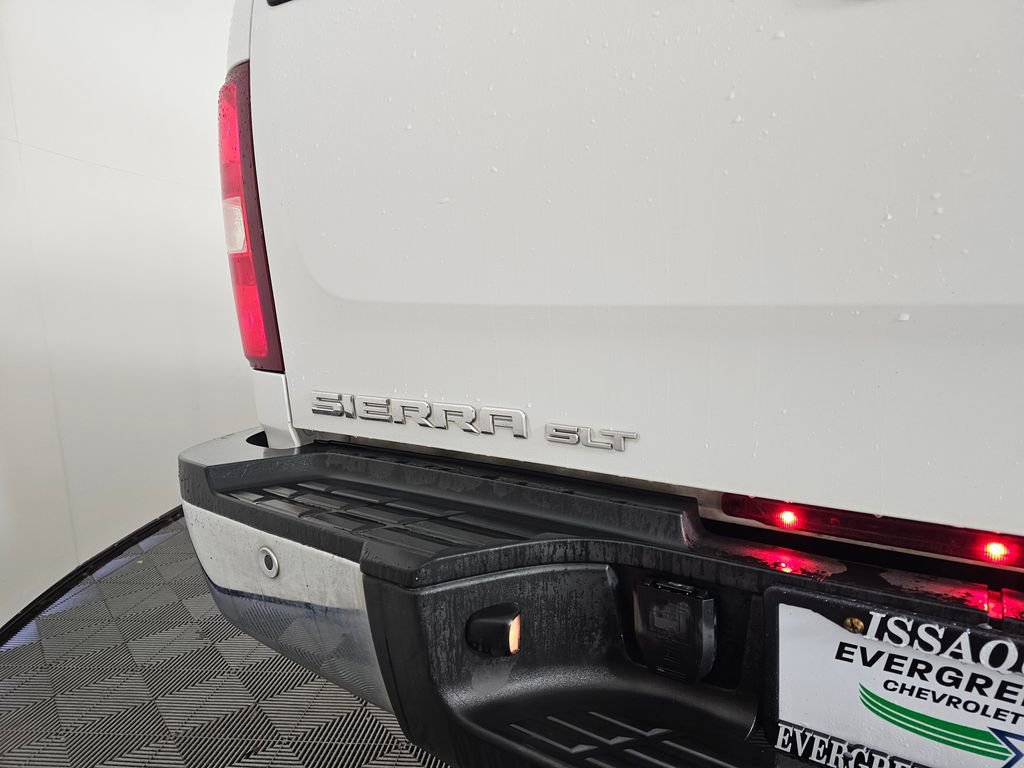 Used 2011 GMC Sierra 3500 SLT w/ SLT Convenience Package image 17