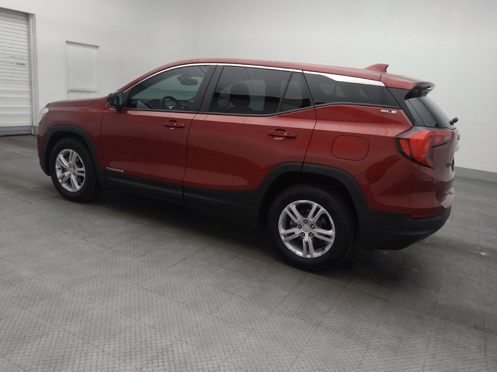 Used 2021 GMC Terrain SLE image 3