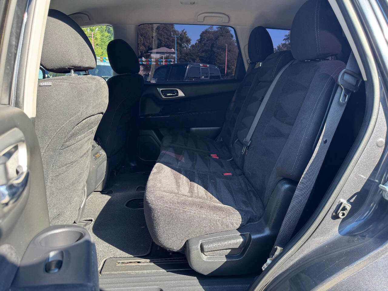 Used 2013 Nissan Pathfinder S image 12