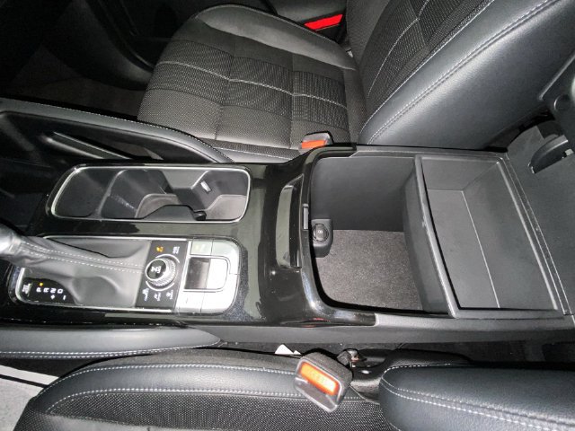 Used 2024 Kia Telluride EX w/ EX Captain's Chair Package AWD/4WD image 21
