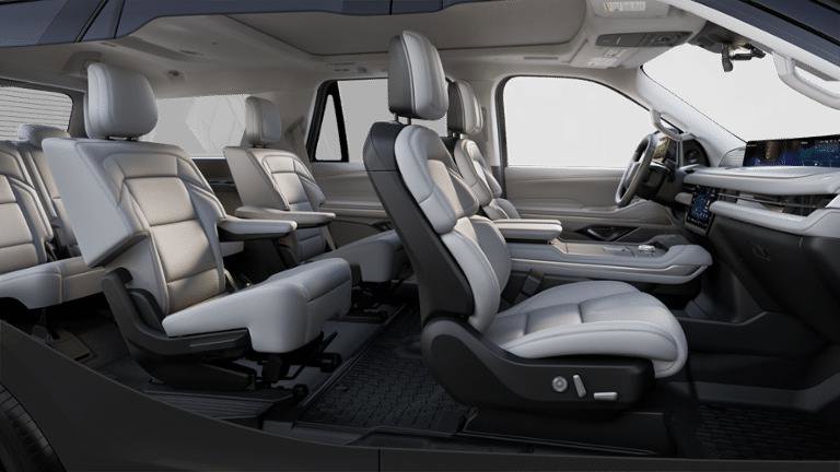 New 2025 Lincoln Navigator Reserve image 28