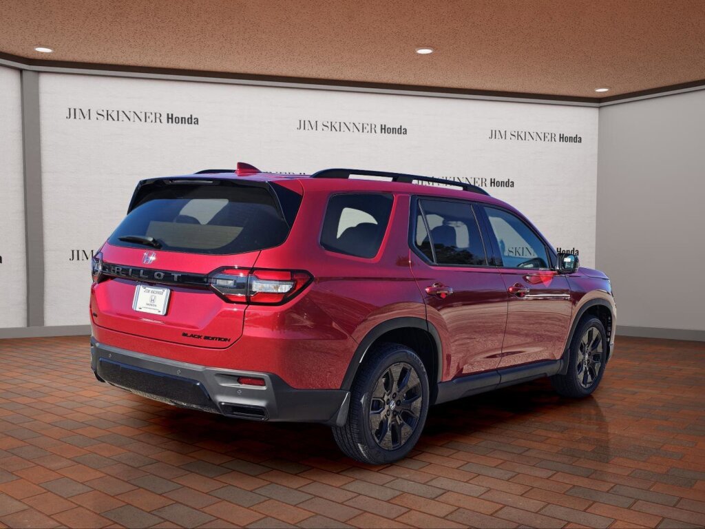 New 2026 Honda Pilot Black Edition image 8