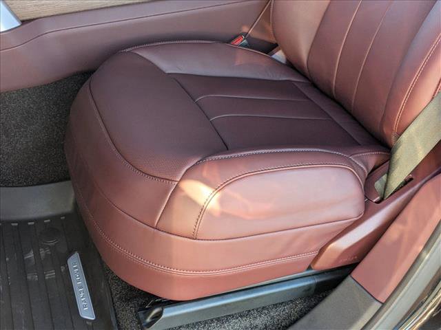 New 2026 Land Rover Range Rover SE image 4