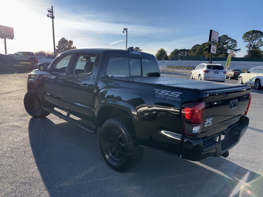 Used 2023 Toyota Tacoma SR5 image 3