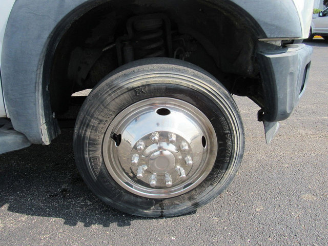 Used 2016 Ford F550 2WD Regular Cab Super Duty image 11