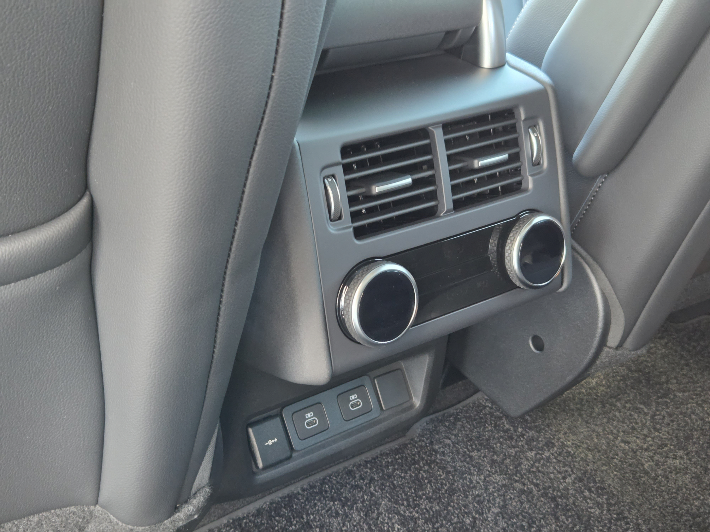 New 2026 Land Rover Discovery Dynamic SE AWD/4WD image 27