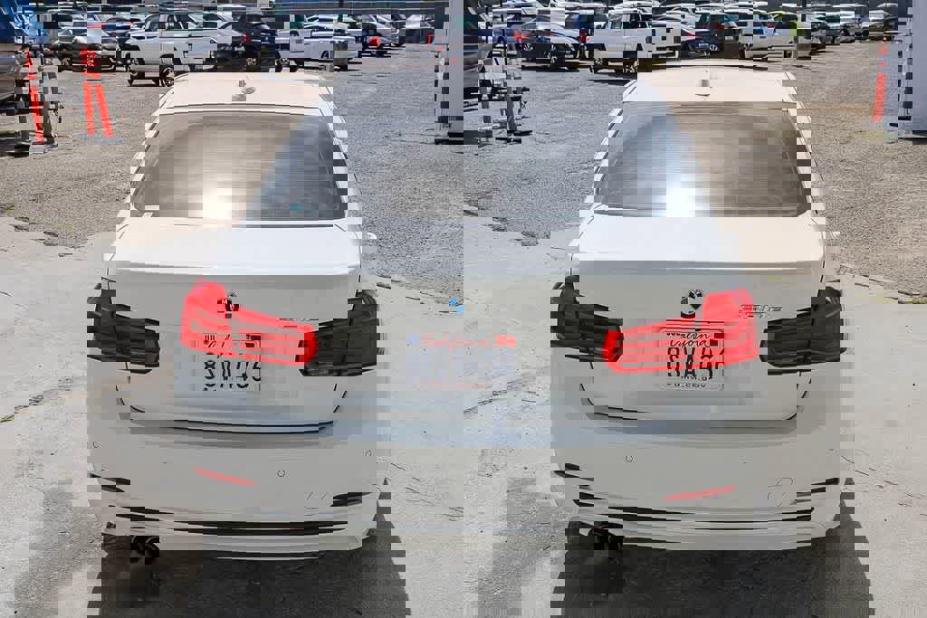 Used 2017 BMW 330e image 8