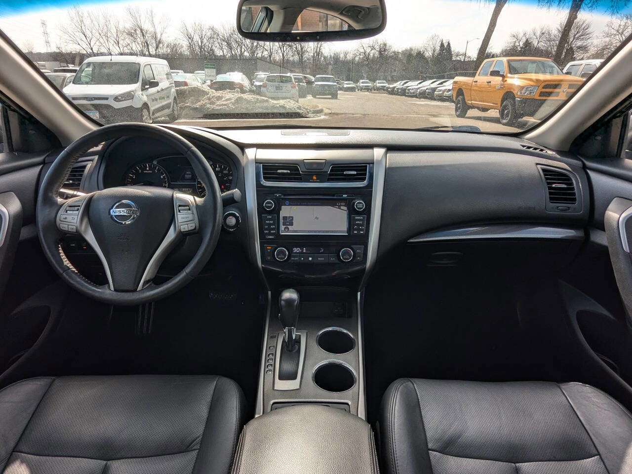 Used 2015 Nissan Altima 2.5 SL w/ Technology Package FWD image 3